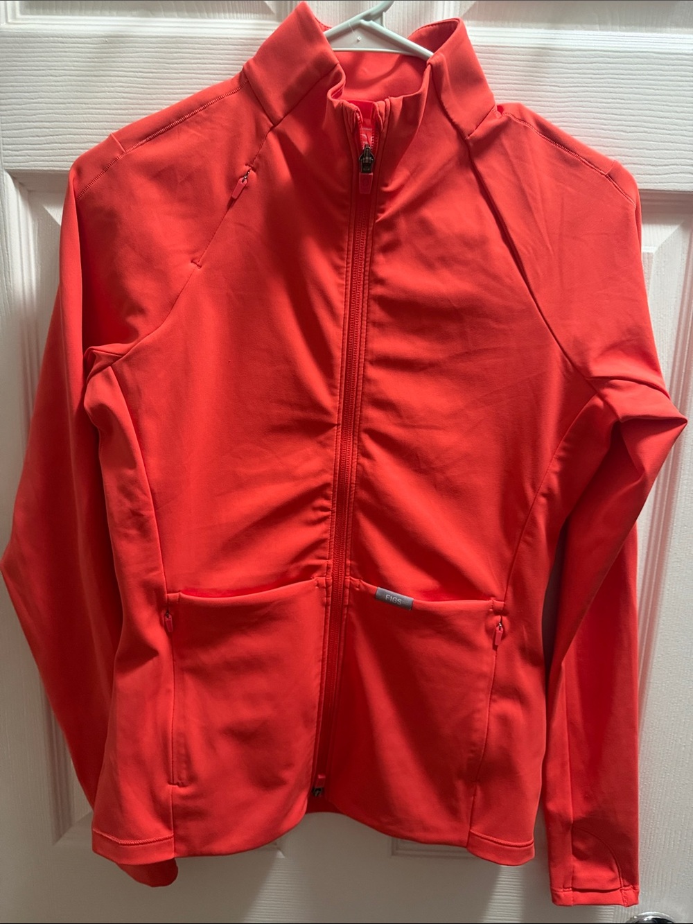 NWOT Figs On Shift ContourKnit Coral Zip-Up Jacket